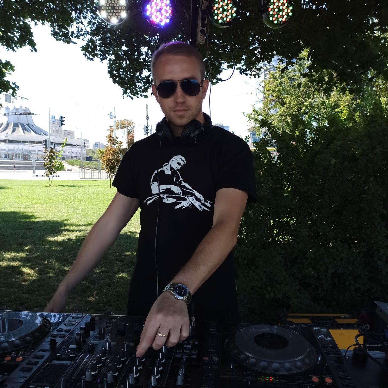 DJ4wd